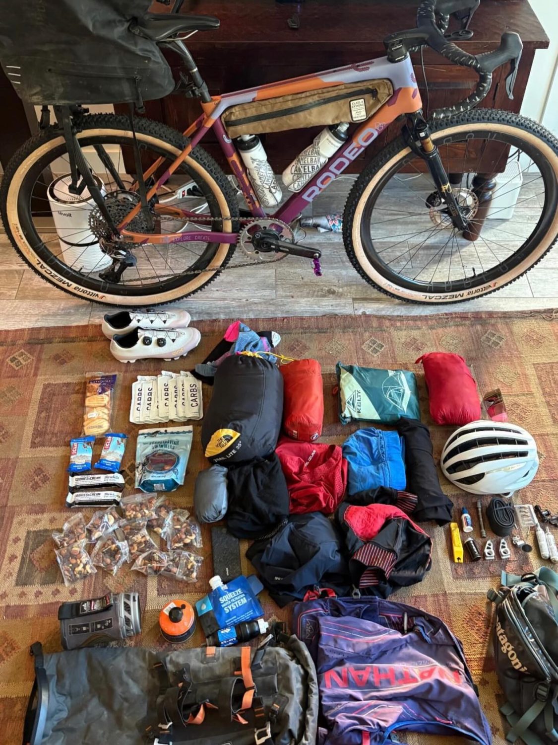 Where are you off to this weekend? @ljoneswilkins is going to lead a crew of Rodeo far flung fam through the desert this weekend for our Sonoran Migration. We can’t wait! 🌵🏜️🌵
 
#rideexplorecreate
#traildonkey