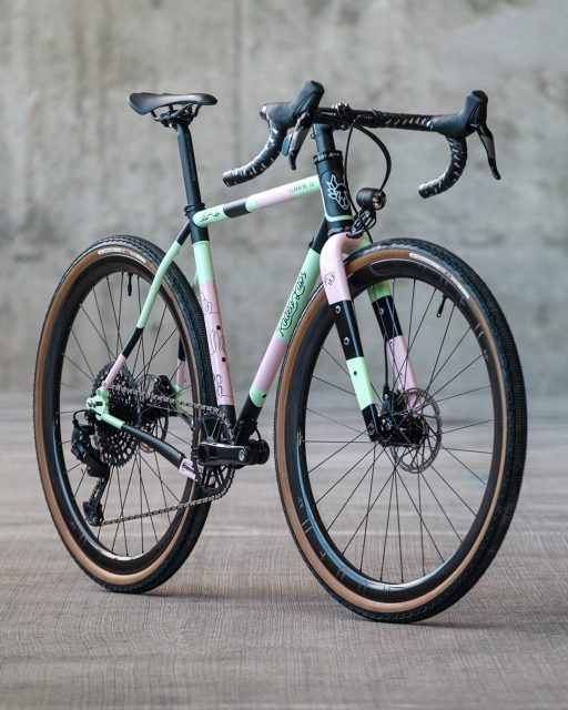 By the time you read this, Emma’s Flaanimal 5 will be gone. It’s been swept off for a grand tour in Patagonia. Truthfully, we almost didn’t get it built in time, and then we did, thanks to the team at HQ that locked in ! Emma asked for an almost Neapolitan color scheme, accented by the important things: Doggos and cactus! Emma’s taste is impeccable. 🌵 🐶 🐶 
 
Enjoy the first trip on your new steed, Emma! And happy New Bike Day!
 
#rideexplorecreate
#flaanimal
#rodeowheels
#newbikeday