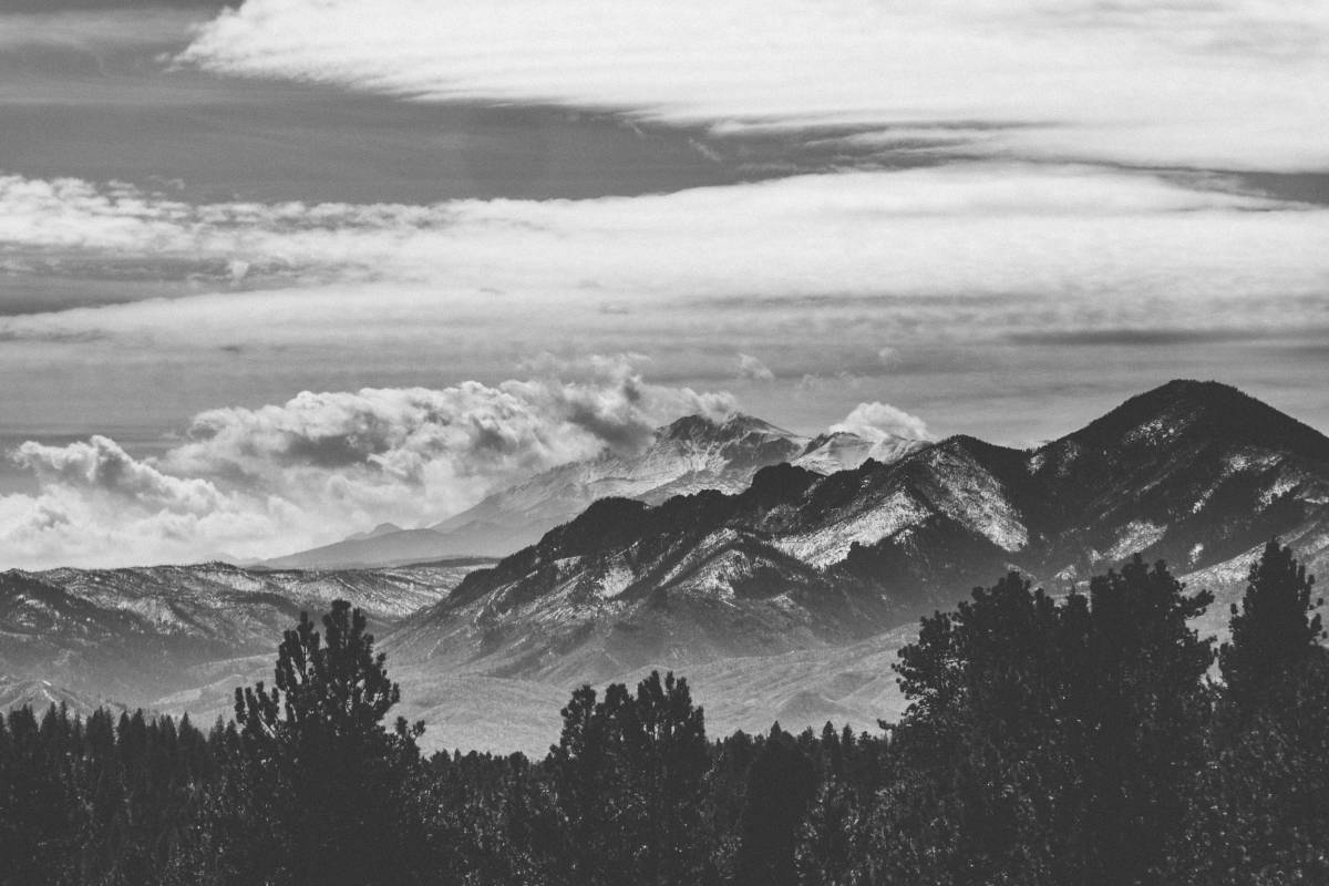 Pikes Peak really is stunning and imposing from this vantage point.