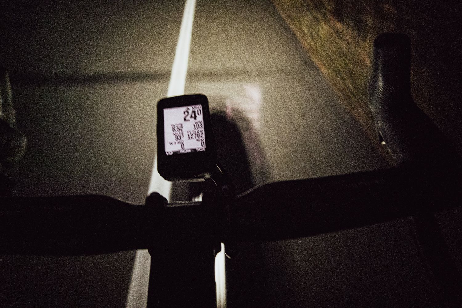 Wahoo GPS and dimly lit road