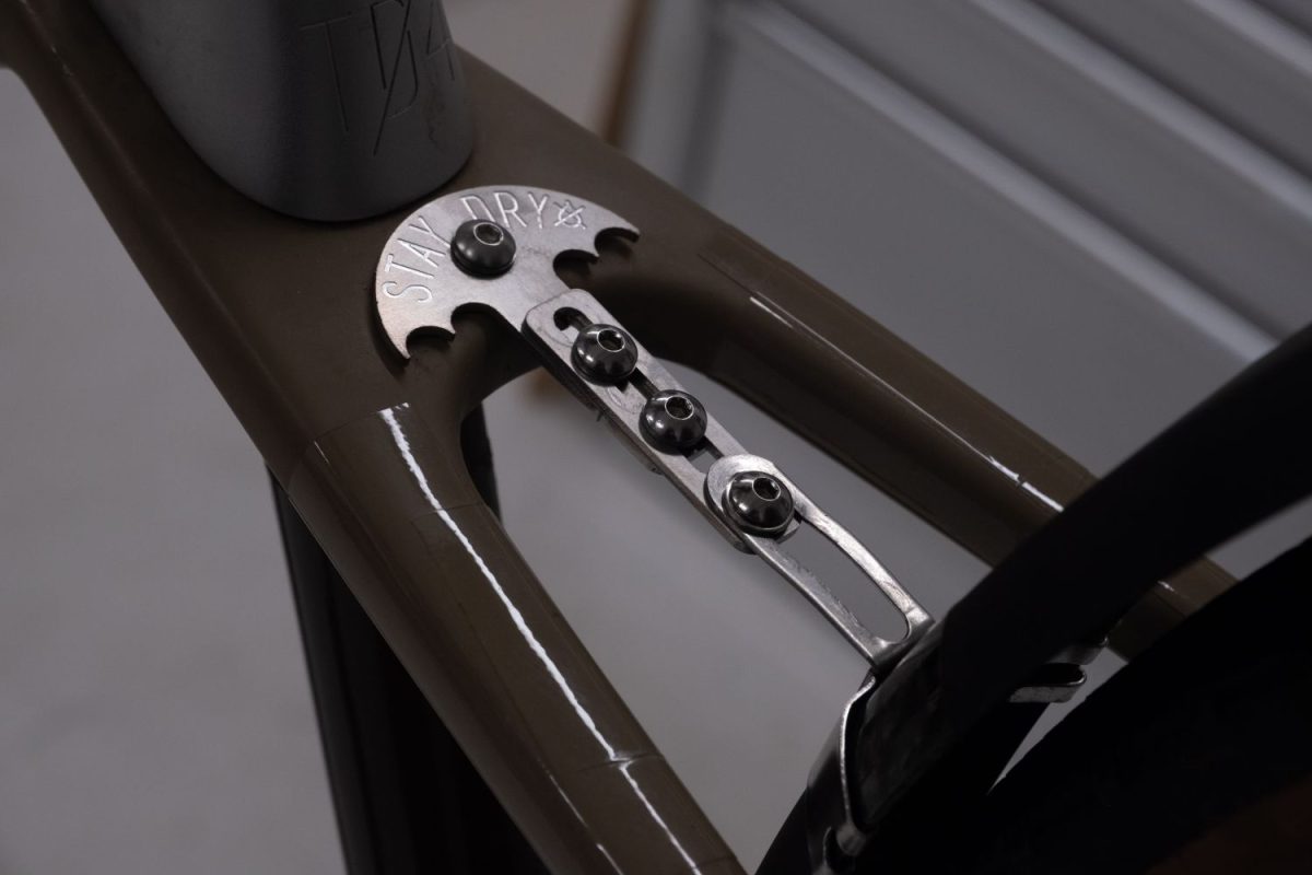 TD4 "Stay Dry" Fender mount kit